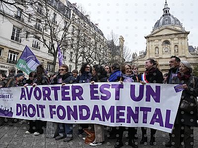 Франция стана първата държава в света, вписала правото на аборт в конституцията си - АФП